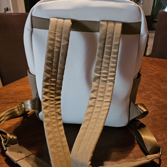 Disney Backpack with removable coin purse - Oliver and Company - Picture 8 of 8